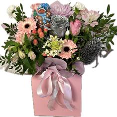 Pastel gift bag or box o